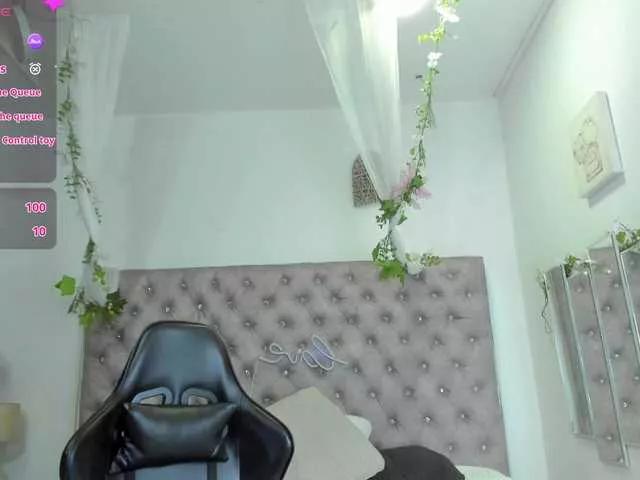 LenaLionnn on BongaCams 