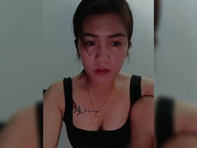 Miwanaa on BongaCams 