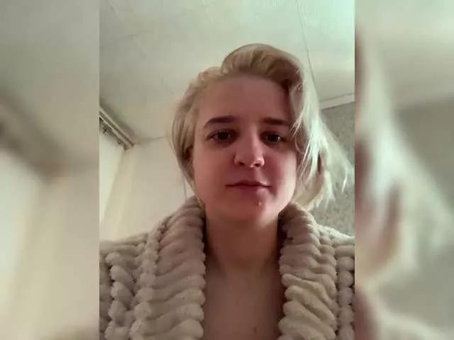 Romashka33 on BongaCams 