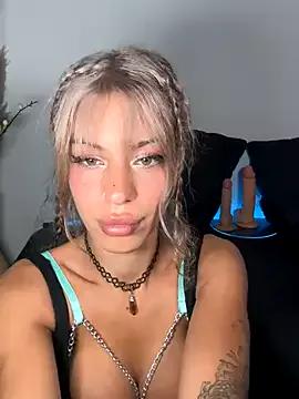 AlyssaHottv_ on StripChat 