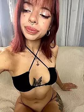 Emma_moon444 on StripChat 