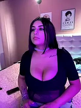 Hema_Pink on StripChat 