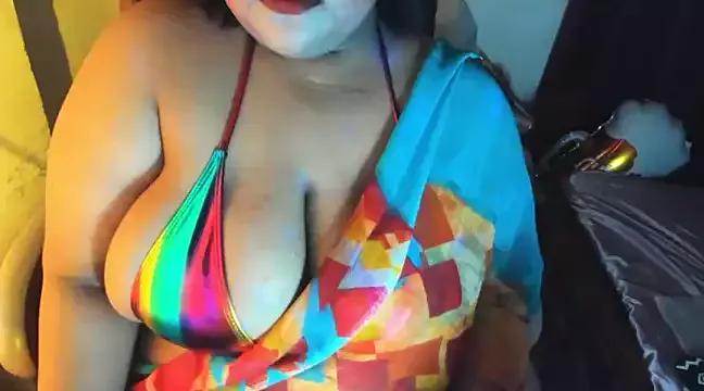 HeyJaanvi2 on StripChat 