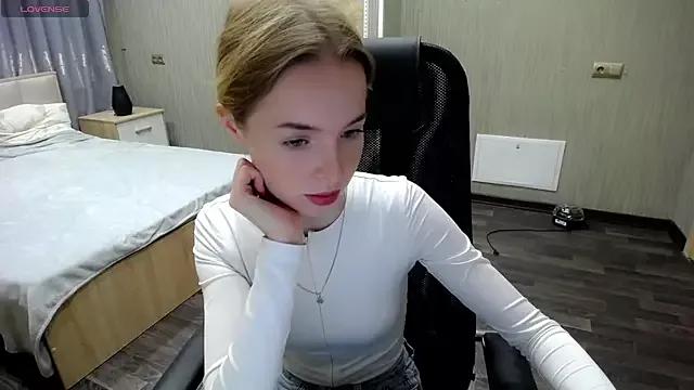 LadyJene19 on StripChat 