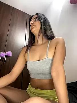 NIQUEILLA3 on StripChat 