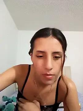 Pearl_amethyst on StripChat 