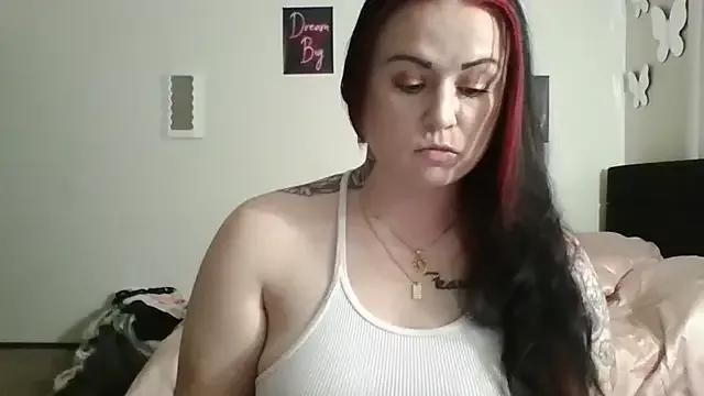 RoseyMayee1 on StripChat 