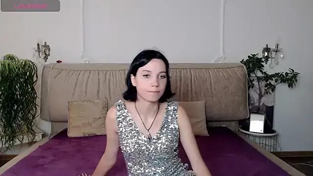 Sirena_Mini on StripChat 