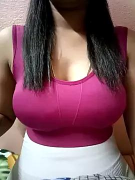 tamil-honeyrose on StripChat 