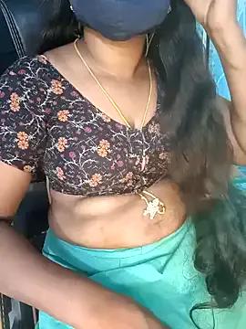 Tamil-hotwife on StripChat 